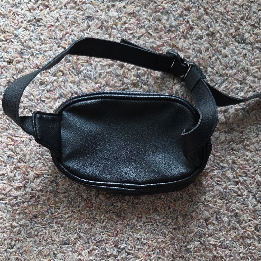 Adidas Black Leather Crossbody Bag - Picture 2 of 7